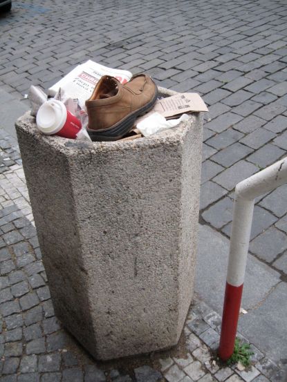 Trash in Prague